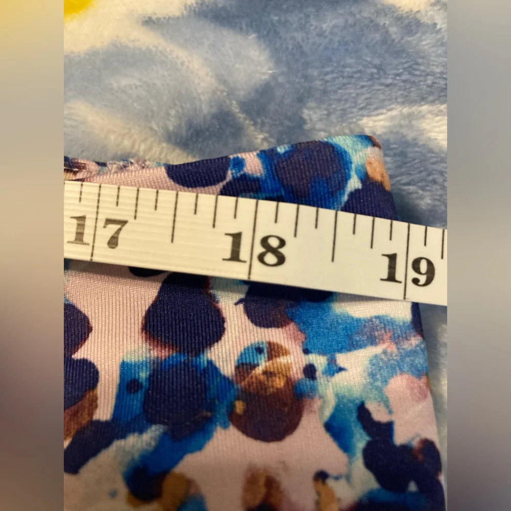 Like new Tek Gear workout leggings size 2X - Picture 4 of 6